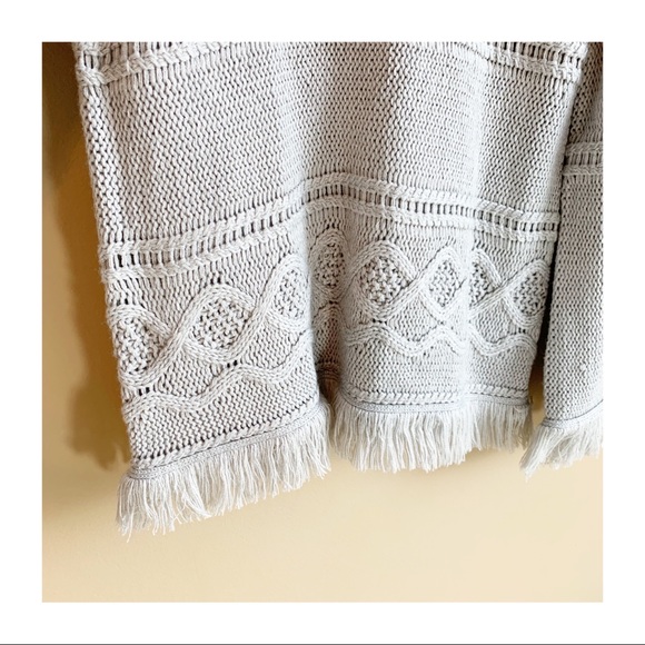 BB Dakota knit sweater fringe trim cozy REPOSTED - Picture 2 of 9
